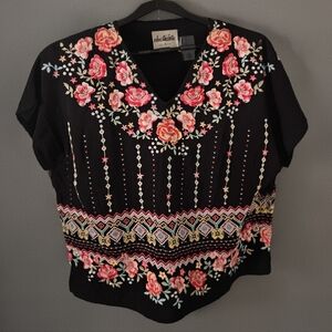 Joyful Boho Savana Jane Floral/Geometric Embrodered Top Size M